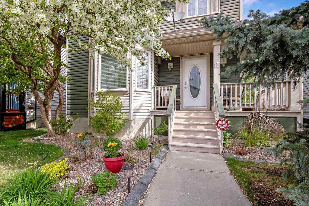 MLS® A2262599 - 17 Luxstone Crescent SW in Luxstone Airdrie, Residential