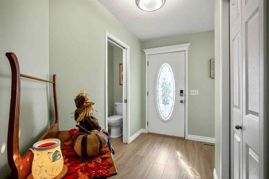 MLS® A2262599 - 17 Luxstone Crescent SW in Luxstone Airdrie, Residential