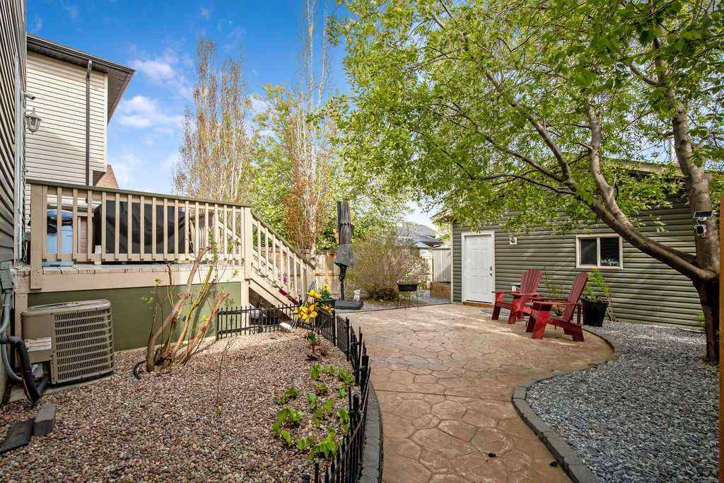 MLS® A2262599 - 17 Luxstone Crescent SW in Luxstone Airdrie, Residential