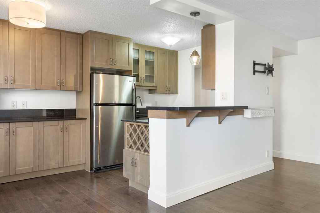 MLS® A2262603 - Unit #403 733 14 Avenue SW in Beltline Calgary, Residential