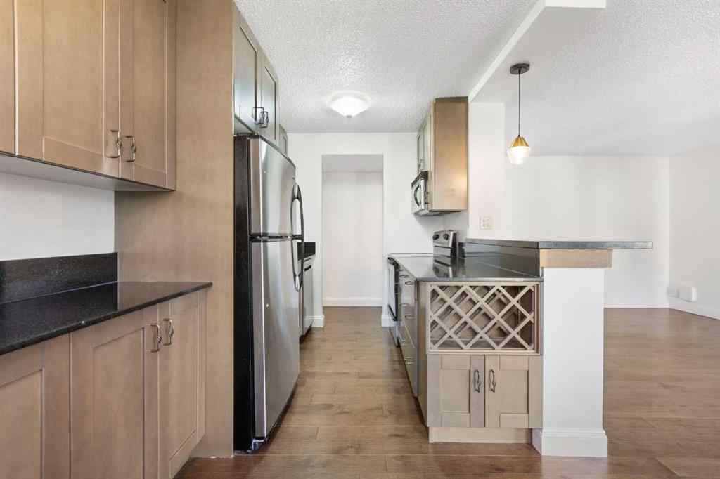 MLS® A2262603 - Unit #403 733 14 Avenue SW in Beltline Calgary, Residential