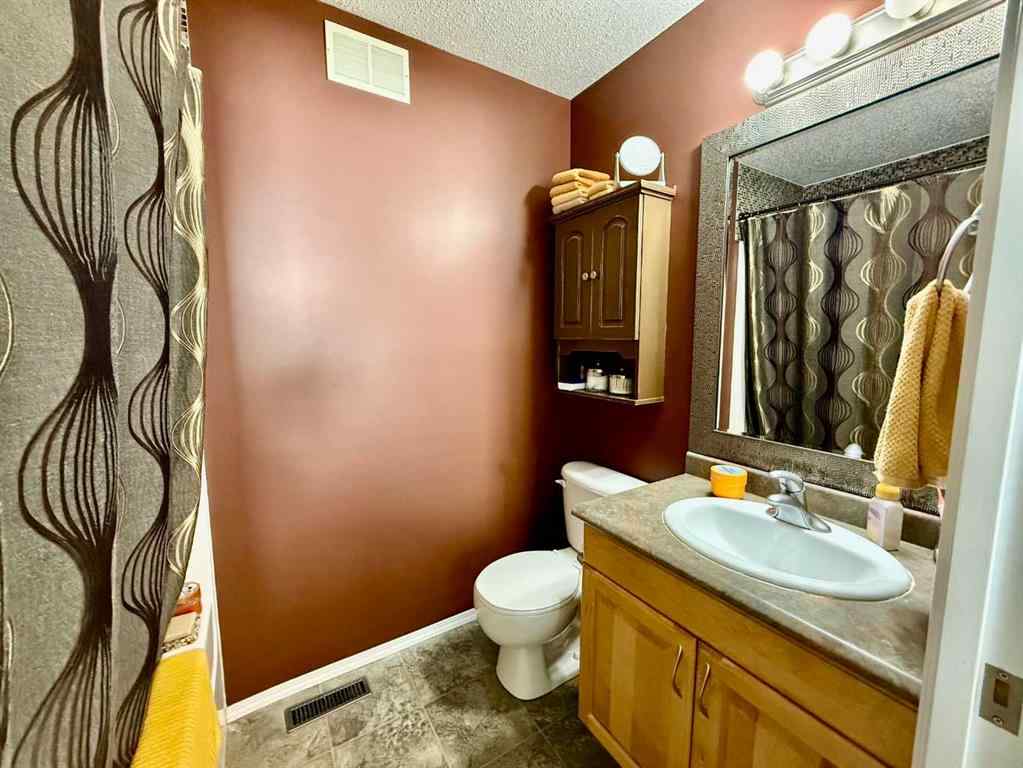 MLS® A2262605 - 5506 43A Street  in Provost Provost, Residential