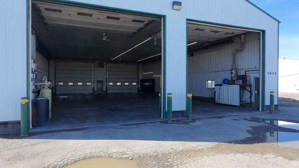 MLS® A2262607 - 5808 58 Street  in NONE Taber, Commercial