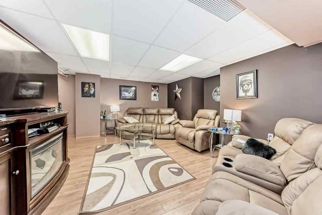 MLS® A2262608 - 5223 56 Avenue  in NONE Eckville, Residential