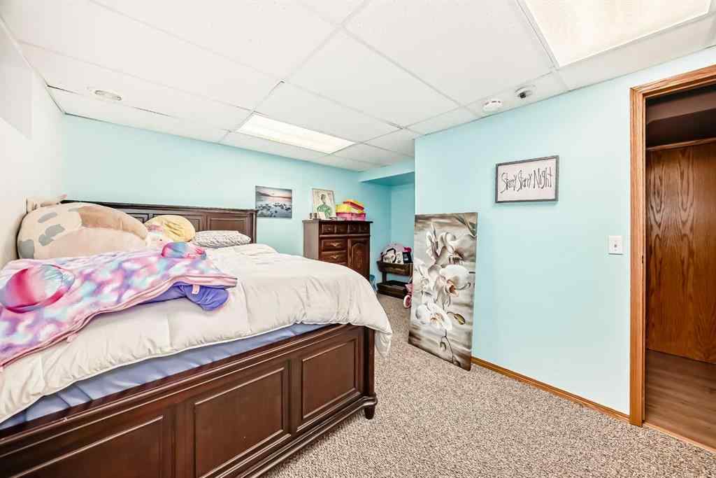 MLS® A2262608 - 5223 56 Avenue  in NONE Eckville, Residential