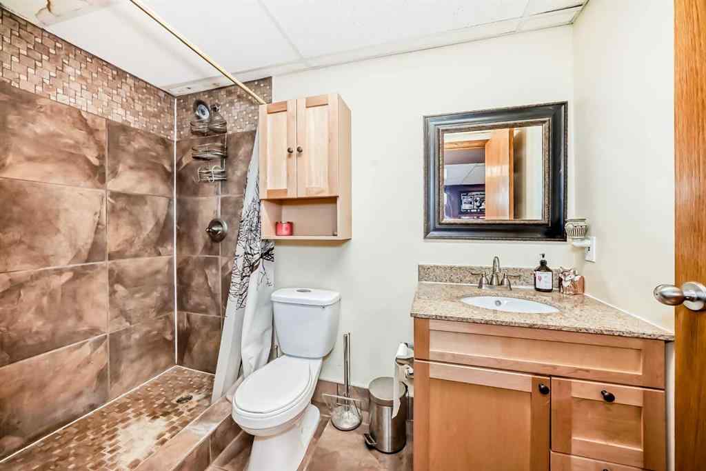 MLS® A2262608 - 5223 56 Avenue  in NONE Eckville, Residential