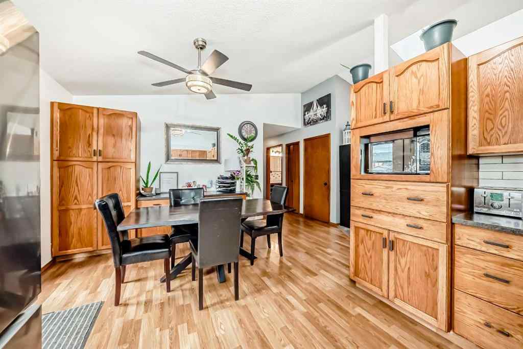 MLS® A2262608 - 5223 56 Avenue  in NONE Eckville, Residential