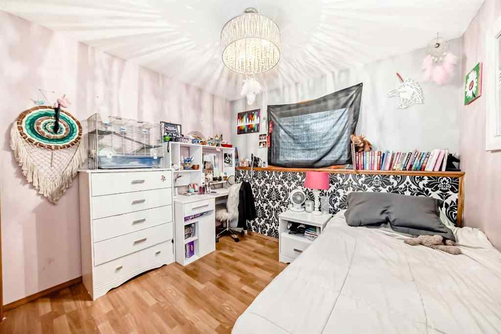 MLS® A2262608 - 5223 56 Avenue  in NONE Eckville, Residential