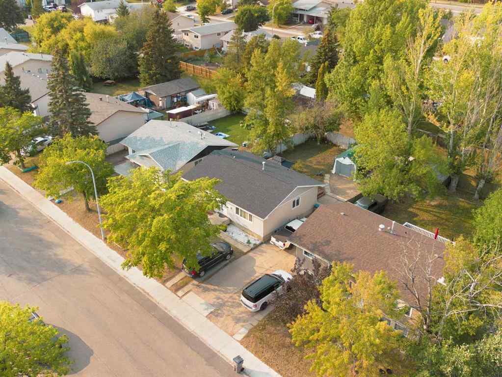 MLS® A2262610 - 9624 82 Avenue  in Patterson Place Grande Prairie, Residential