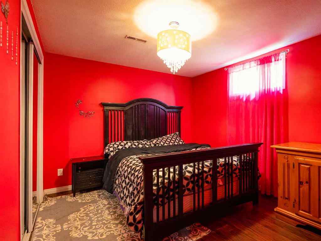 MLS® A2262610 - 9624 82 Avenue  in Patterson Place Grande Prairie, Residential