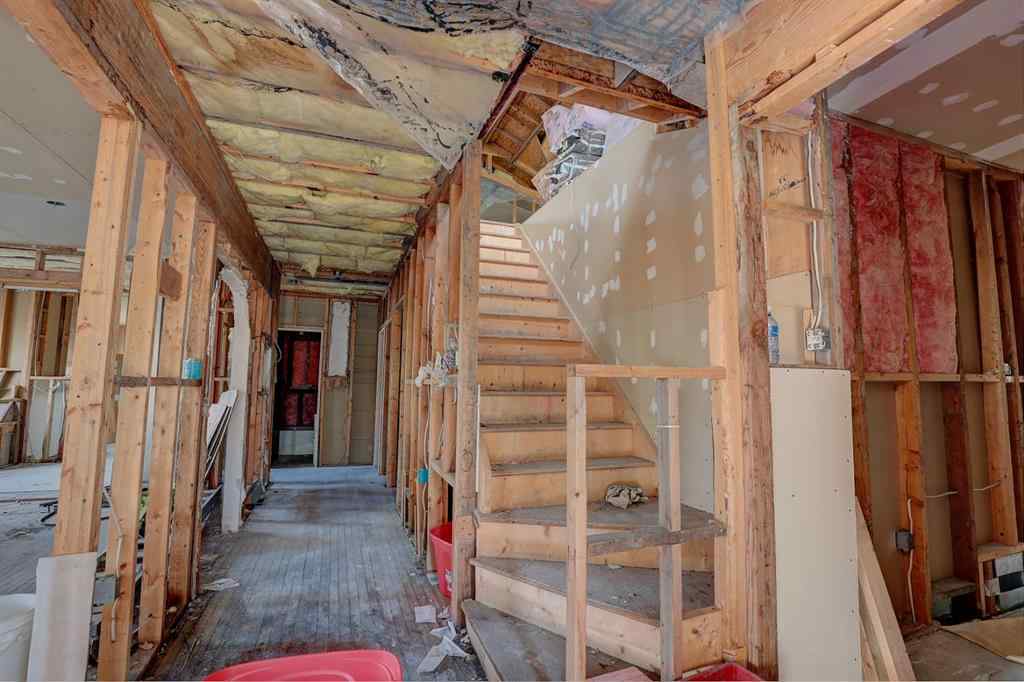 MLS® A2262612 - 3610 Parkhill Street SW in Parkhill Calgary, Residential