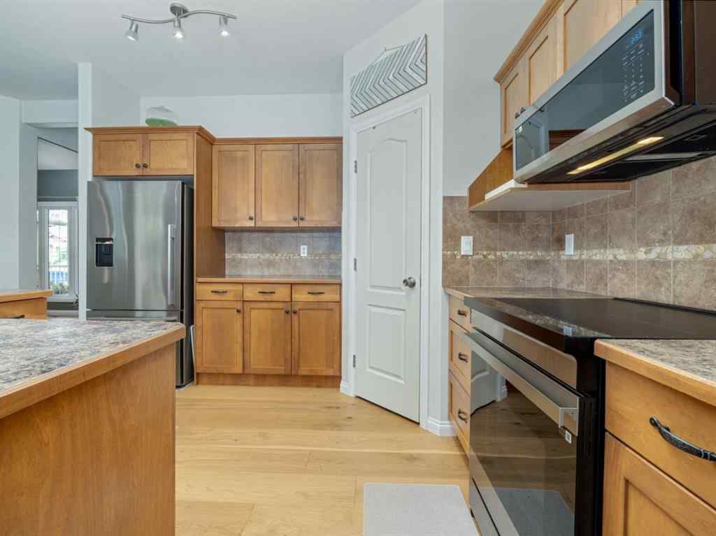 MLS® A2262615 - 506 Gateway Crescent S in Southgate Lethbridge, Residential