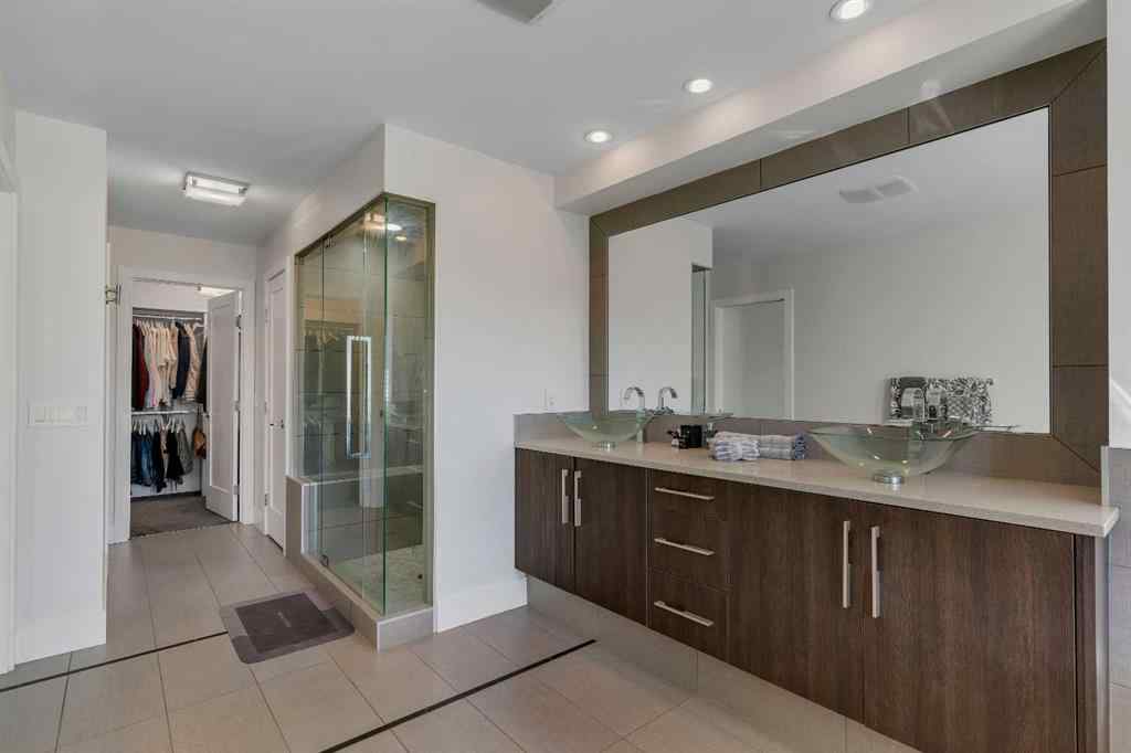 MLS® A2262618 - 86 West Point Mews SW in West Springs Calgary, Residential