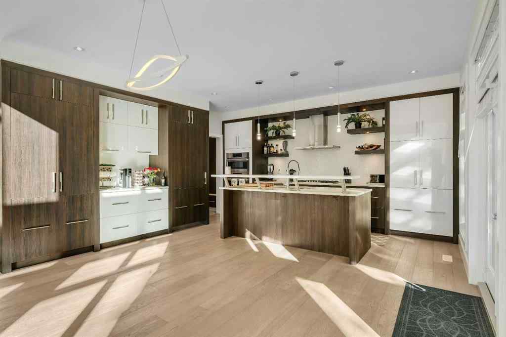 MLS® A2262618 - 86 West Point Mews SW in West Springs Calgary, Residential