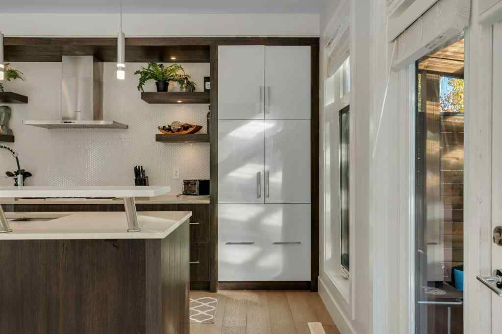 MLS® A2262618 - 86 West Point Mews SW in West Springs Calgary, Residential