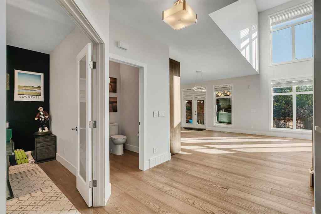 MLS® A2262618 - 86 West Point Mews SW in West Springs Calgary, Residential