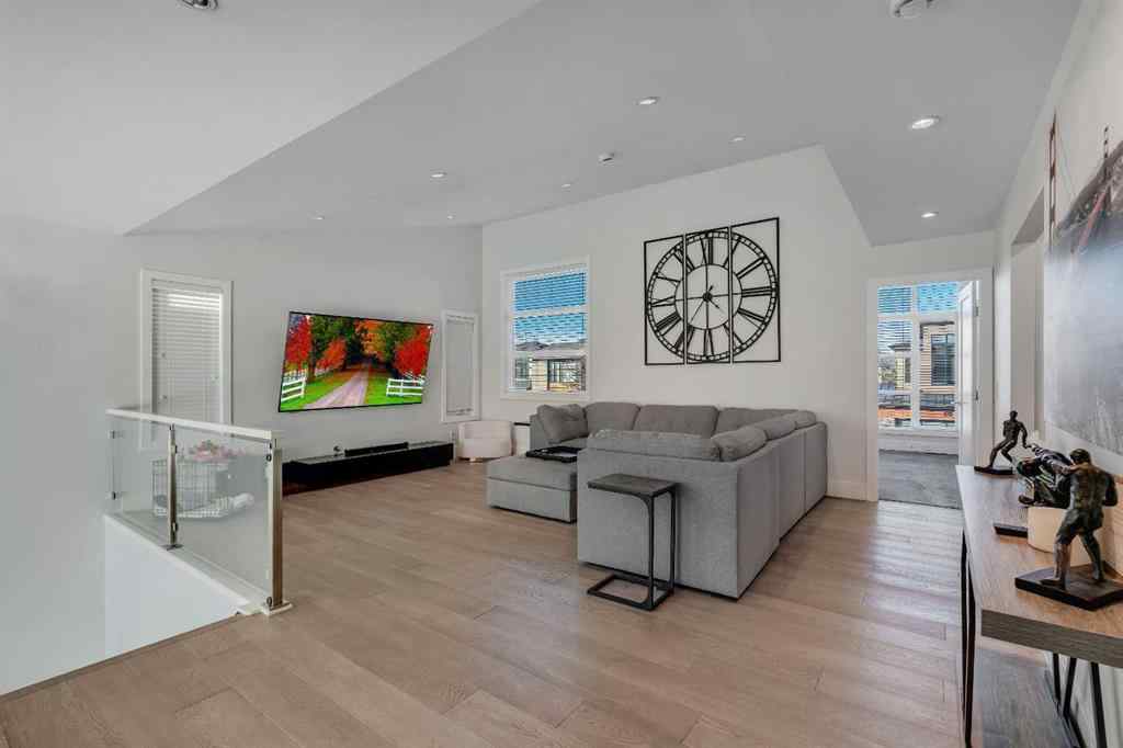 MLS® A2262618 - 86 West Point Mews SW in West Springs Calgary, Residential