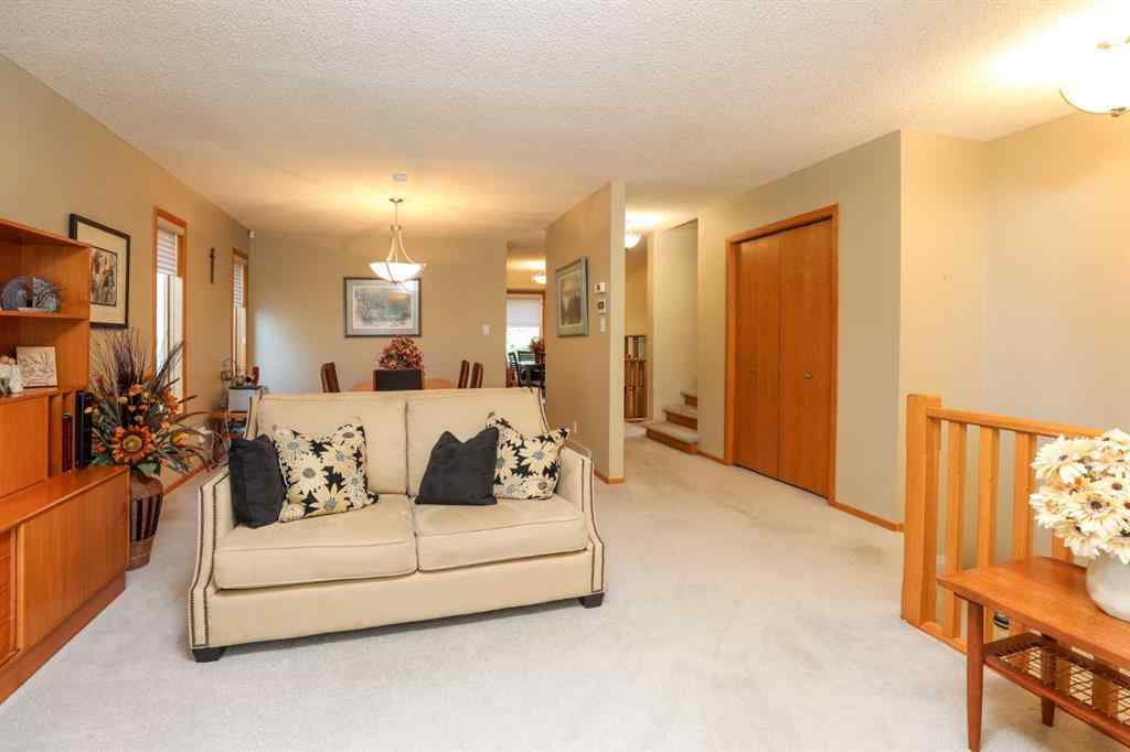 MLS® A2262621 - 112 Edgewood Boulevard W in Ridgewood Lethbridge, Residential