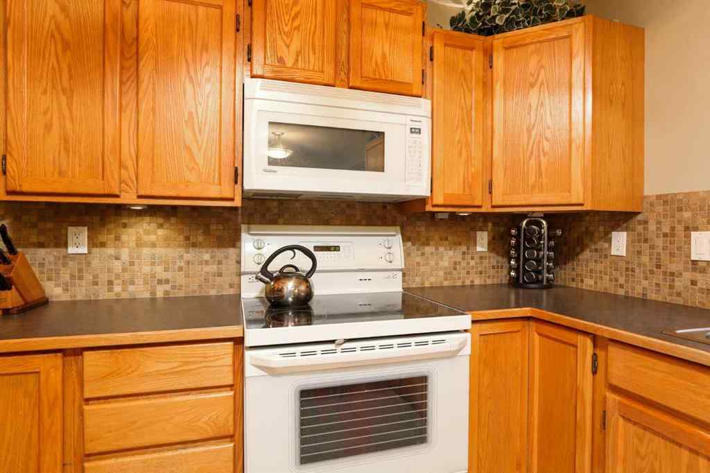 MLS® A2262621 - 112 Edgewood Boulevard W in Ridgewood Lethbridge, Residential