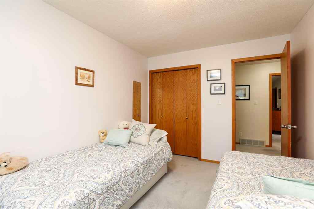 MLS® A2262621 - 112 Edgewood Boulevard W in Ridgewood Lethbridge, Residential