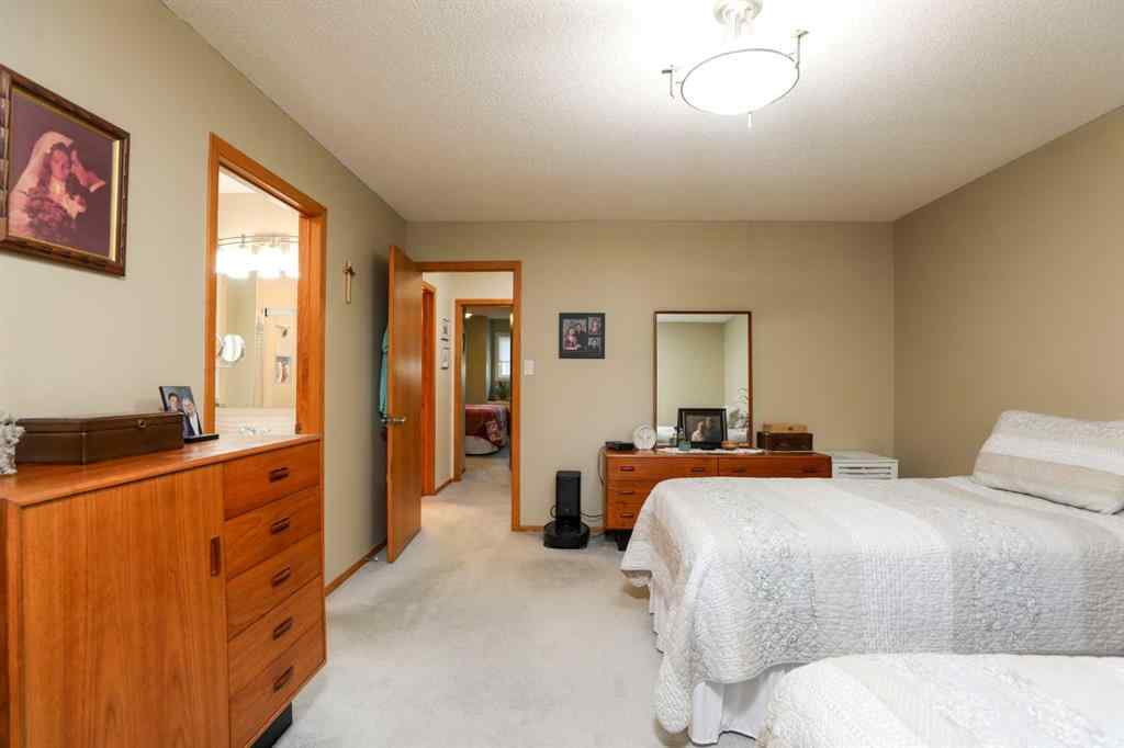 MLS® A2262621 - 112 Edgewood Boulevard W in Ridgewood Lethbridge, Residential