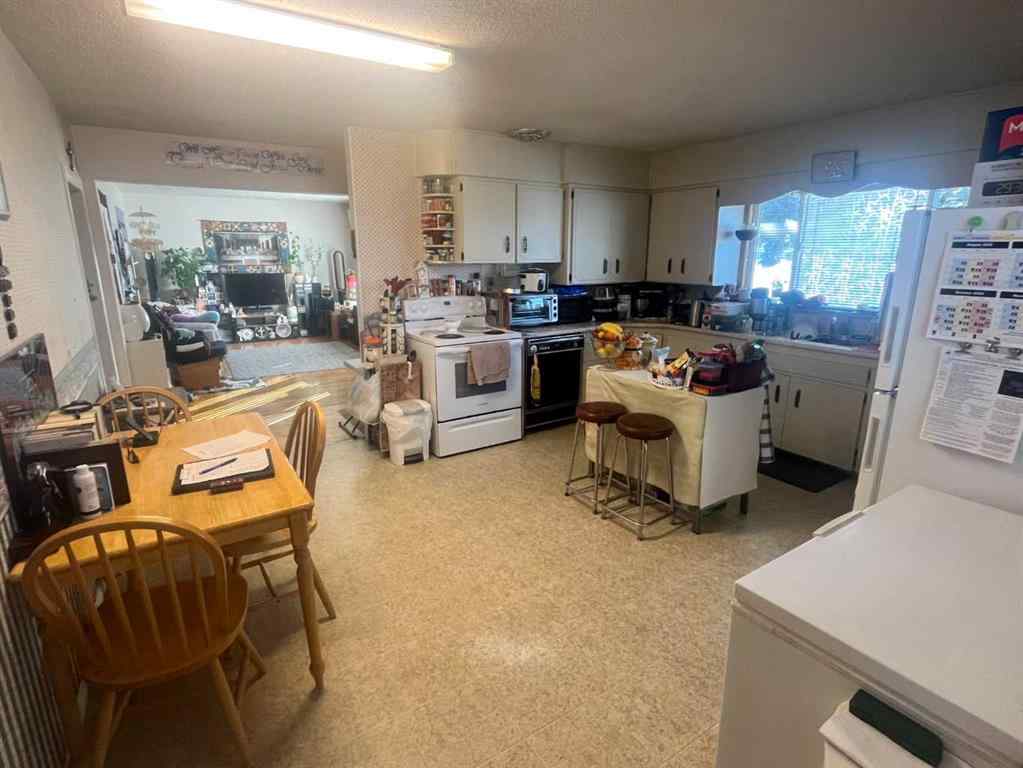 MLS® A2262642 - 5413 56 Street  in NONE Taber, Residential