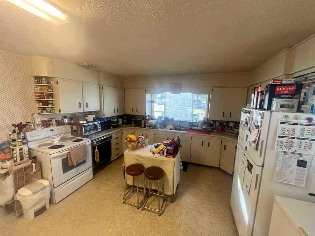 MLS® A2262642 - 5413 56 Street  in NONE Taber, Residential