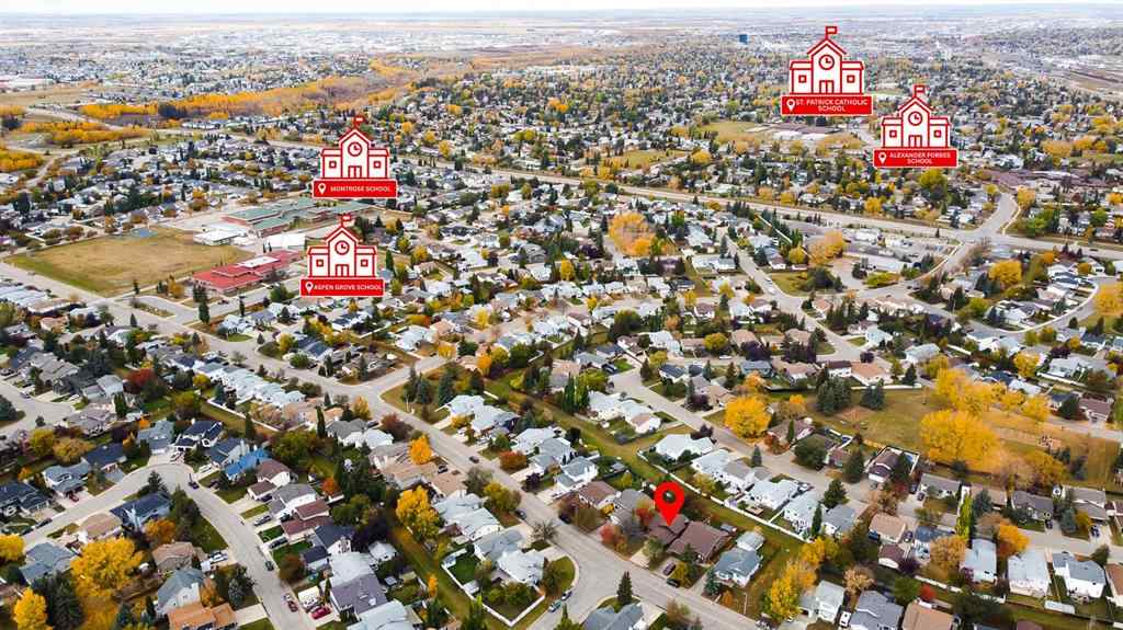 MLS® A2262644 - 9438 63 Avenue  in Country Club Estates Grande Prairie, Residential