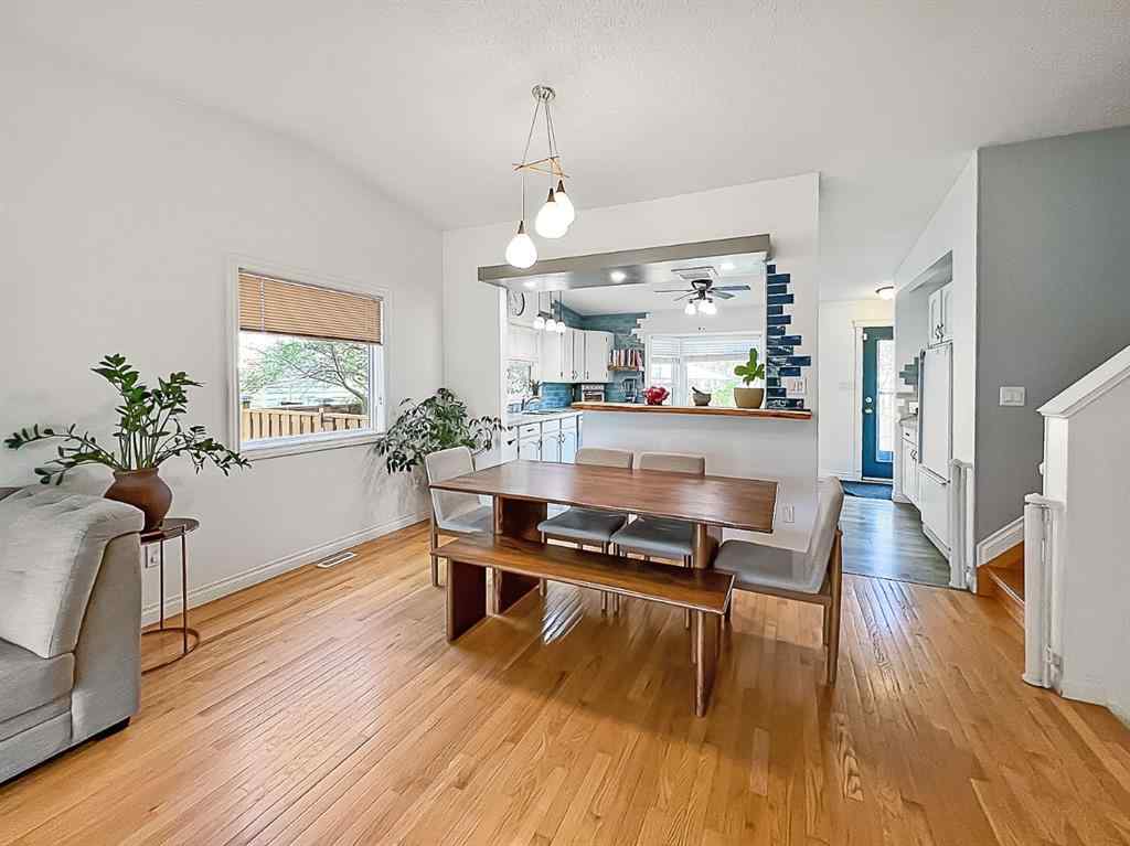 MLS® A2262644 - 9438 63 Avenue  in Country Club Estates Grande Prairie, Residential