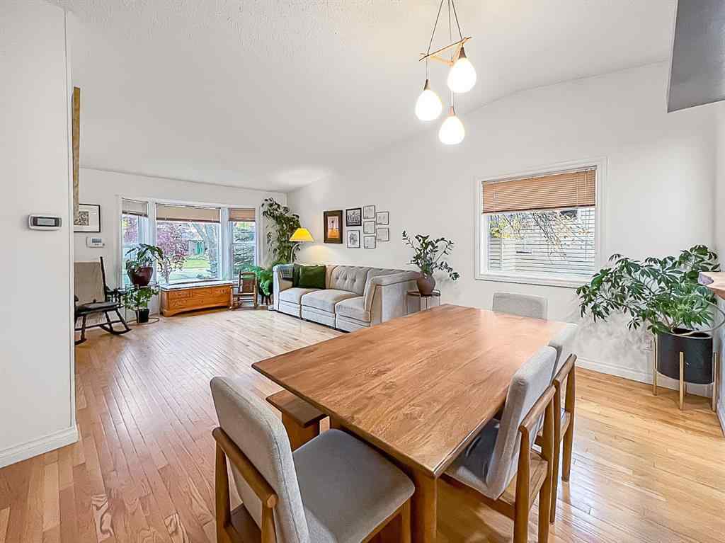 MLS® A2262644 - 9438 63 Avenue  in Country Club Estates Grande Prairie, Residential