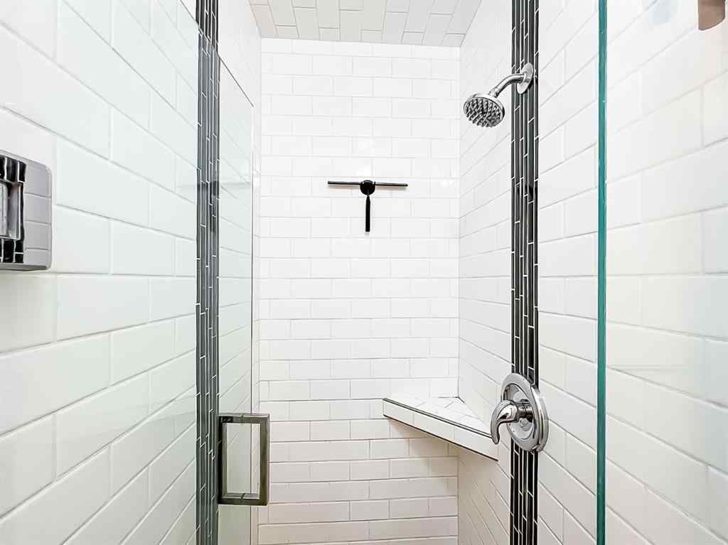 MLS® A2262644 - 9438 63 Avenue  in Country Club Estates Grande Prairie, Residential