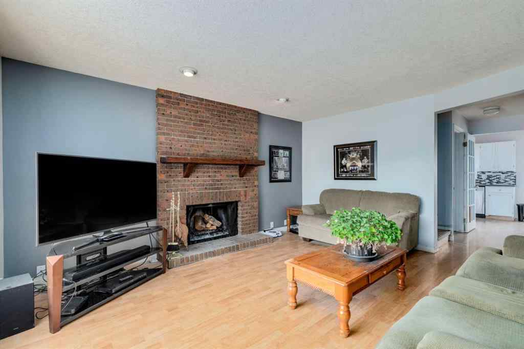 MLS® A2262649 - 228 Marquis Place  in Meadowbrook Airdrie, Residential