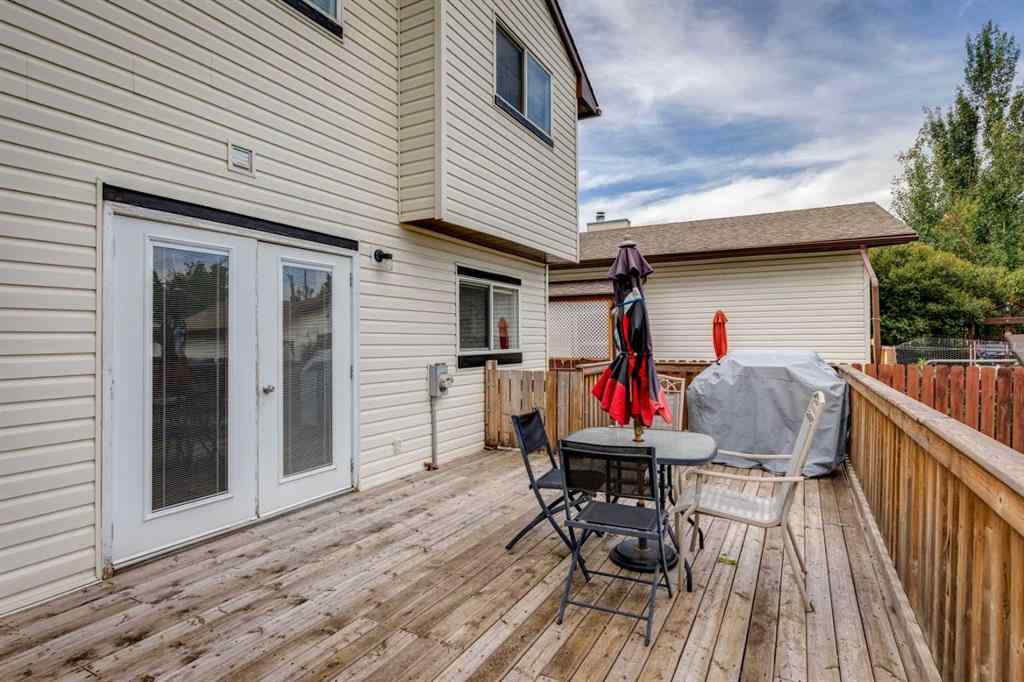 MLS® A2262649 - 228 Marquis Place  in Meadowbrook Airdrie, Residential