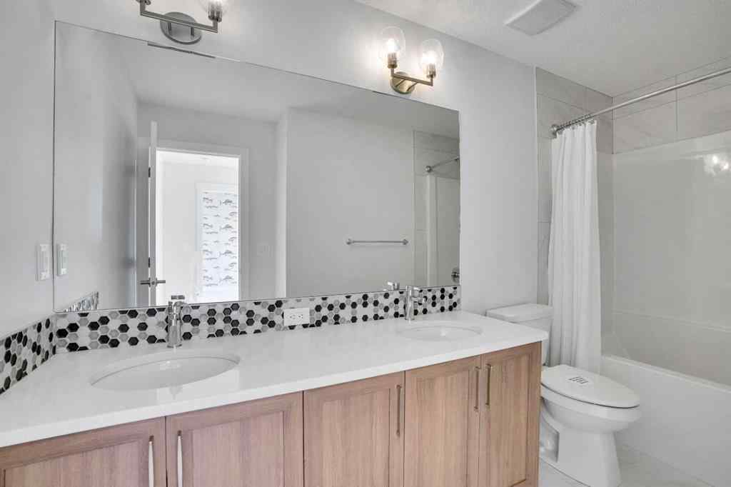 MLS® A2262653 - 379 Chelsea Passage  in Chelsea_CH Chestermere, Residential