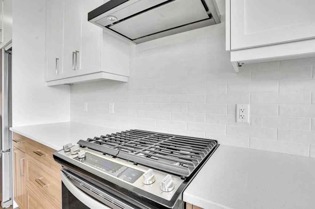 MLS® A2262653 - 379 Chelsea Passage  in Chelsea_CH Chestermere, Residential