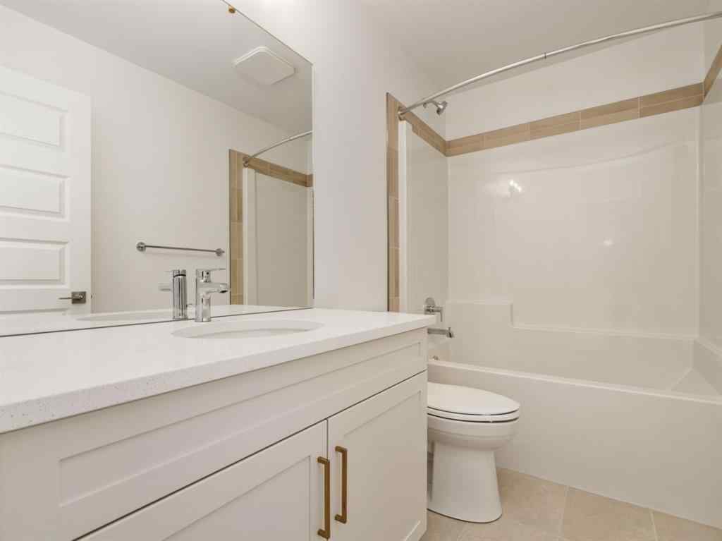 MLS&reg; # A2262658 - 2528 43 Street S in Discovery Lethbridge, Residential Open Houses