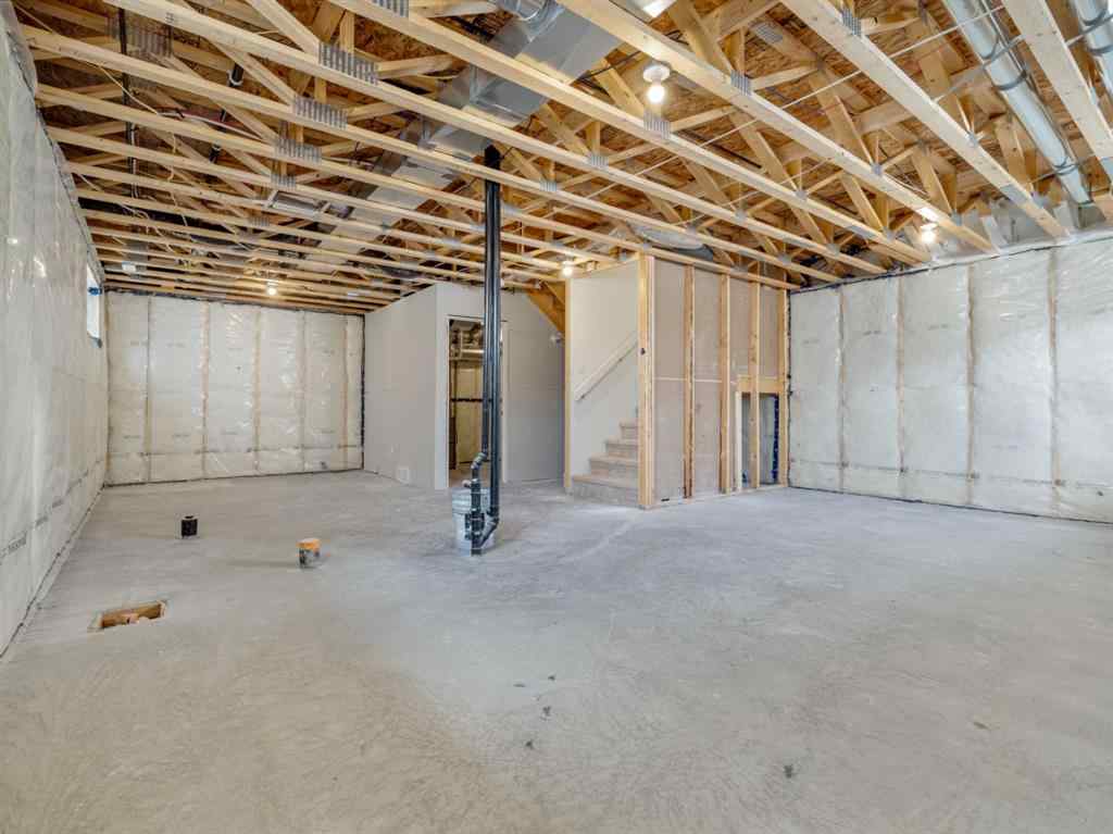 MLS&reg; # A2262658 - 2528 43 Street S in Discovery Lethbridge, Residential Open Houses