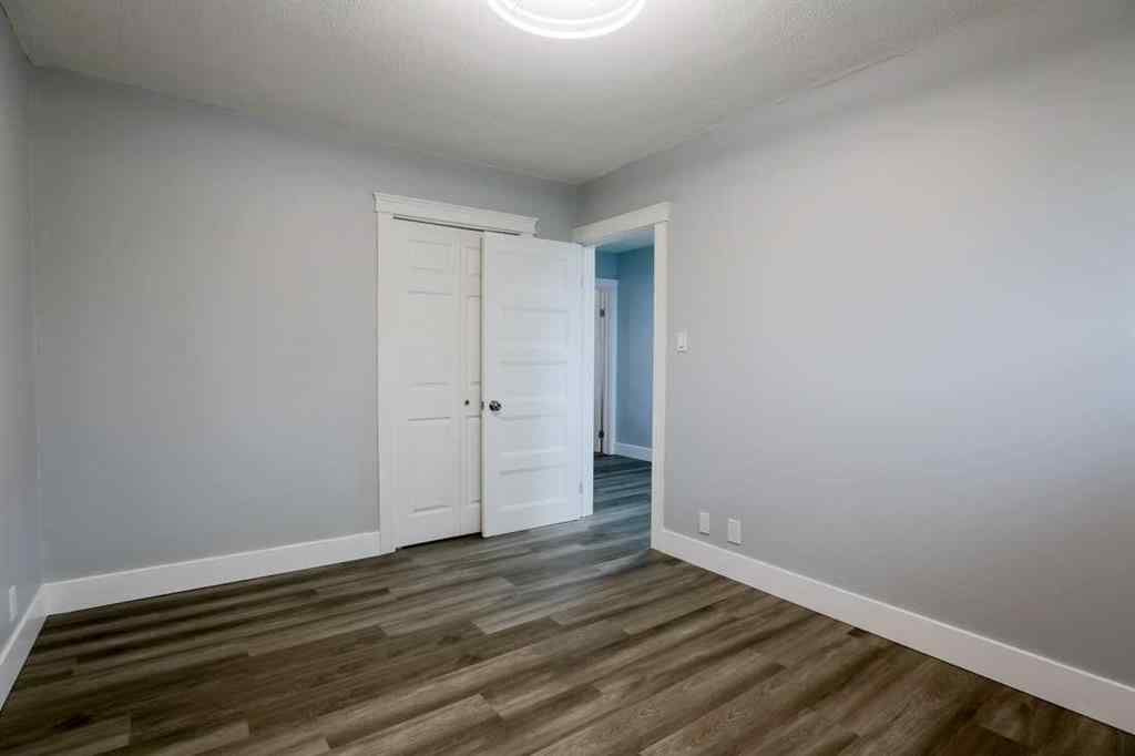 MLS® A2262662 - 2620 38 Street SW in Glendale Calgary, Residential
