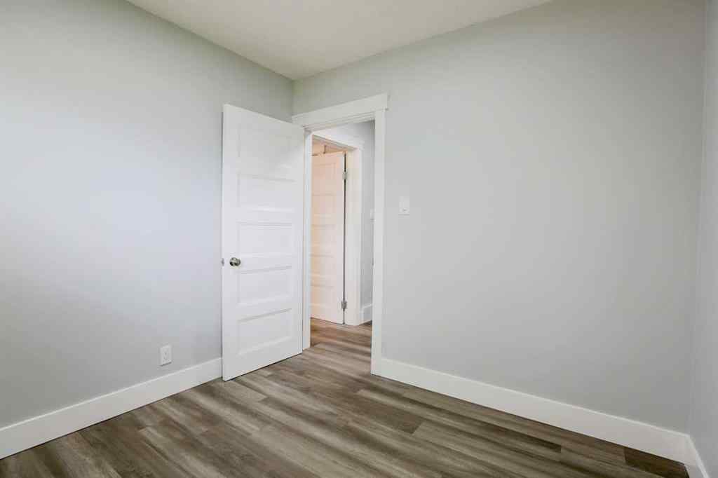 MLS® A2262662 - 2620 38 Street SW in Glendale Calgary, Residential