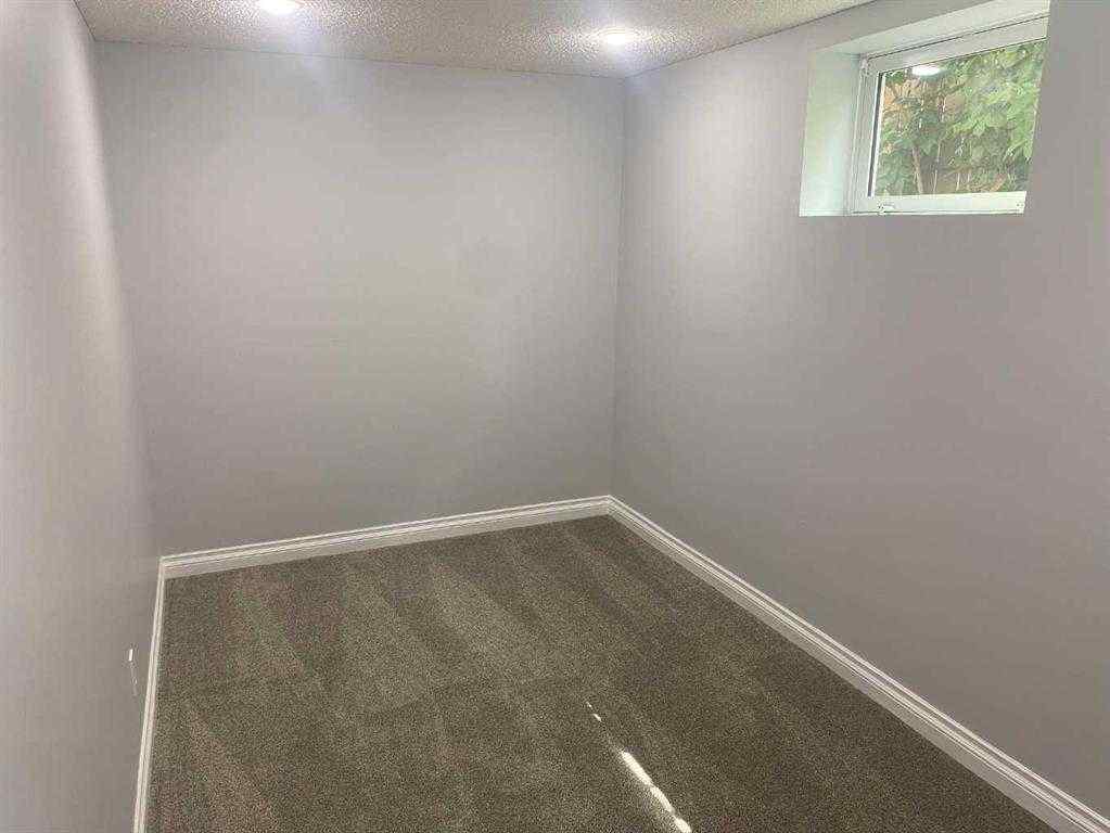 MLS® A2262662 - 2620 38 Street SW in Glendale Calgary, Residential