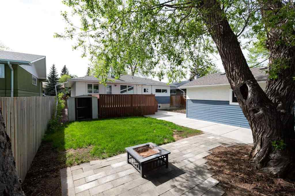 MLS® A2262662 - 2620 38 Street SW in Glendale Calgary, Residential