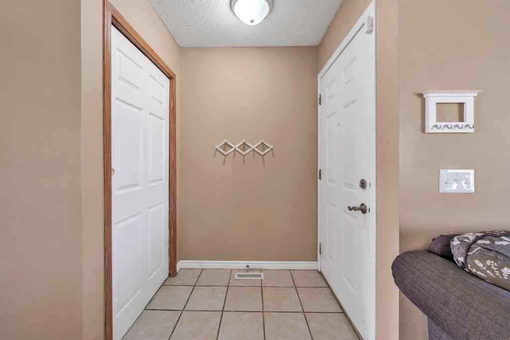 MLS® A2262664 - 18 Martinvalley Way NE in Martindale Calgary, Residential