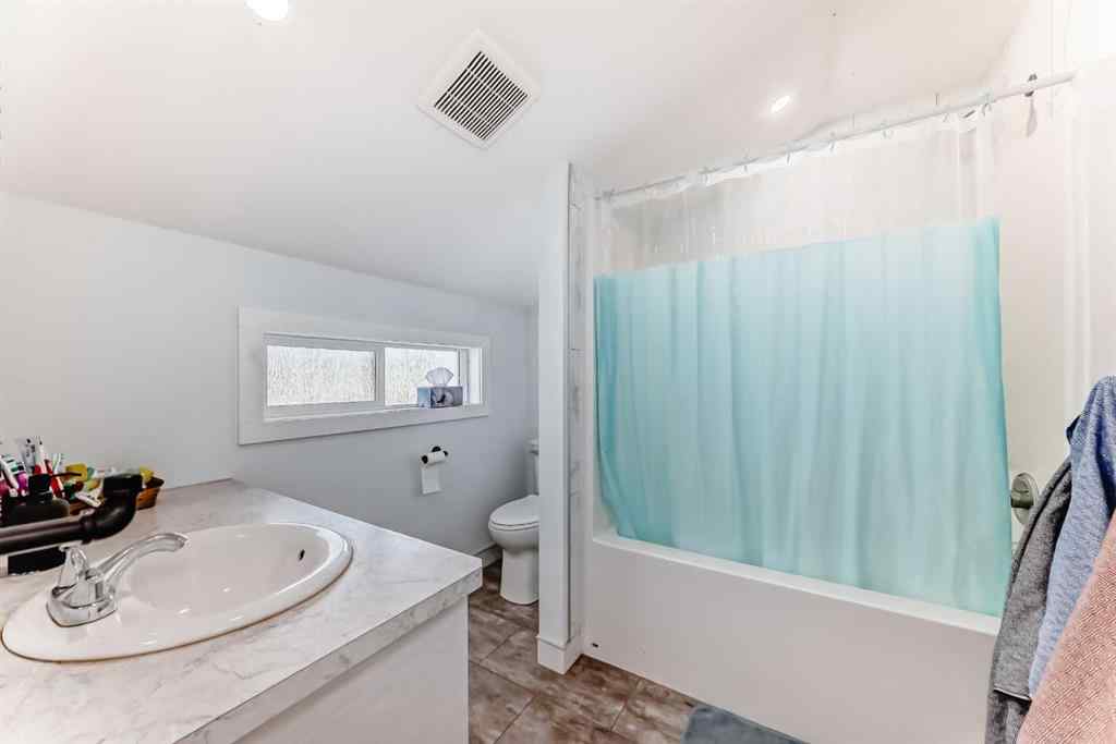 MLS® A2262670 - 207 Milnes Street Nobleford Street  in NONE Nobleford, Residential