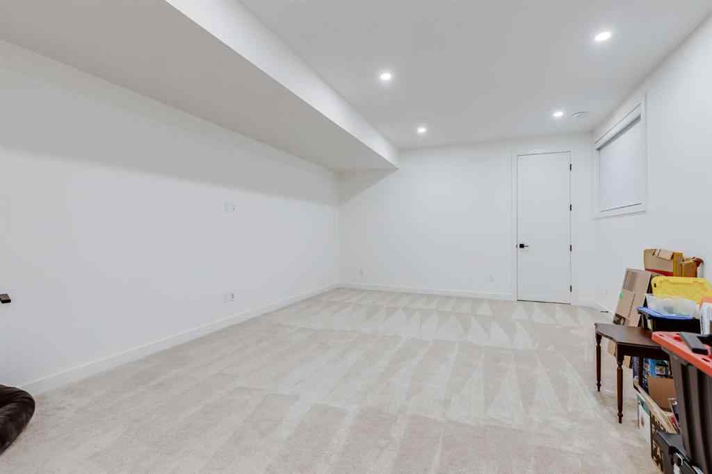 MLS® A2262673 - 2326 4 Avenue NW in West Hillhurst Calgary, Residential