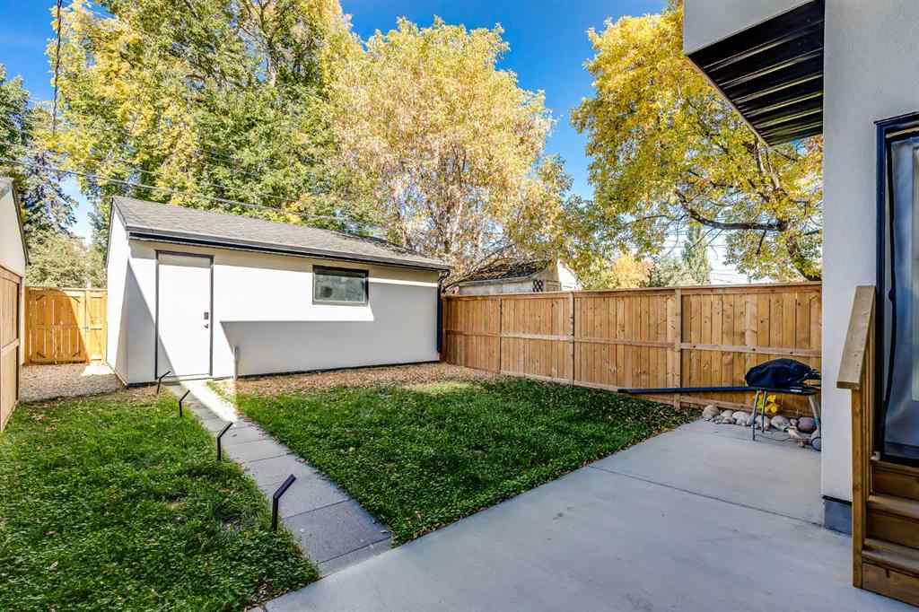 MLS® A2262673 - 2326 4 Avenue NW in West Hillhurst Calgary, Residential