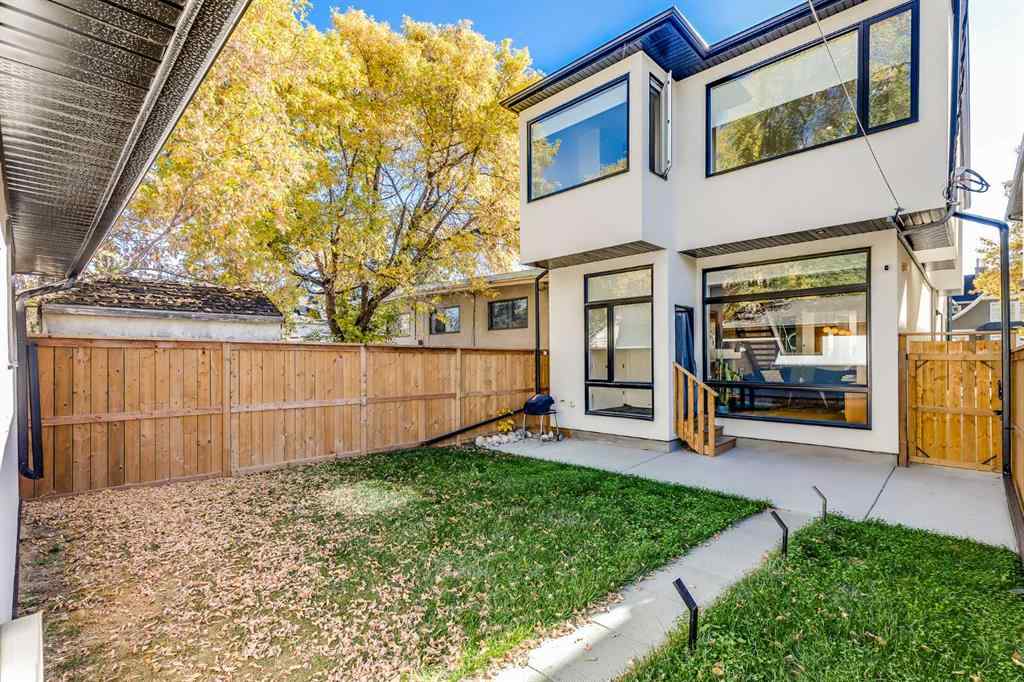MLS® A2262673 - 2326 4 Avenue NW in West Hillhurst Calgary, Residential