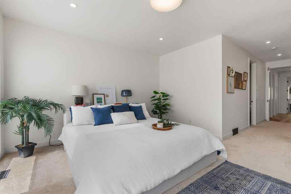 MLS® A2262673 - 2326 4 Avenue NW in West Hillhurst Calgary, Residential