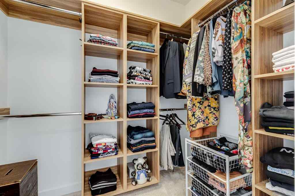 MLS® A2262673 - 2326 4 Avenue NW in West Hillhurst Calgary, Residential