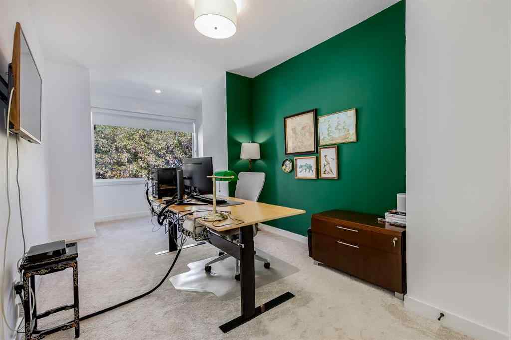 MLS® A2262673 - 2326 4 Avenue NW in West Hillhurst Calgary, Residential