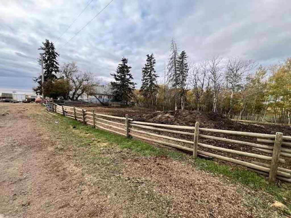 MLS® A2262675 - 12229 Twp Rd 484   in NONE Rural Beaver County, Residential